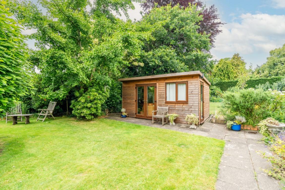 Image: 21 Rowlands Hill Wimborne Dorset Wimborne Town Centre