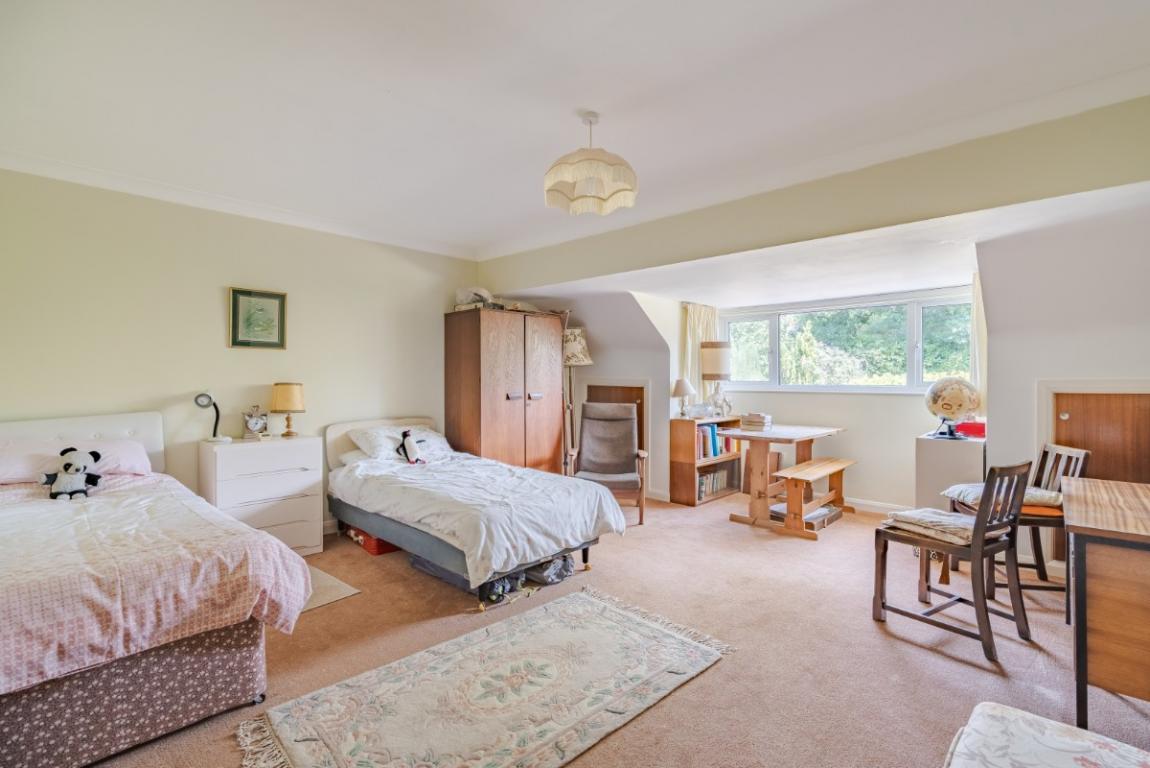 Image: 21 Furzehill Wimborne Dorset Furzehill