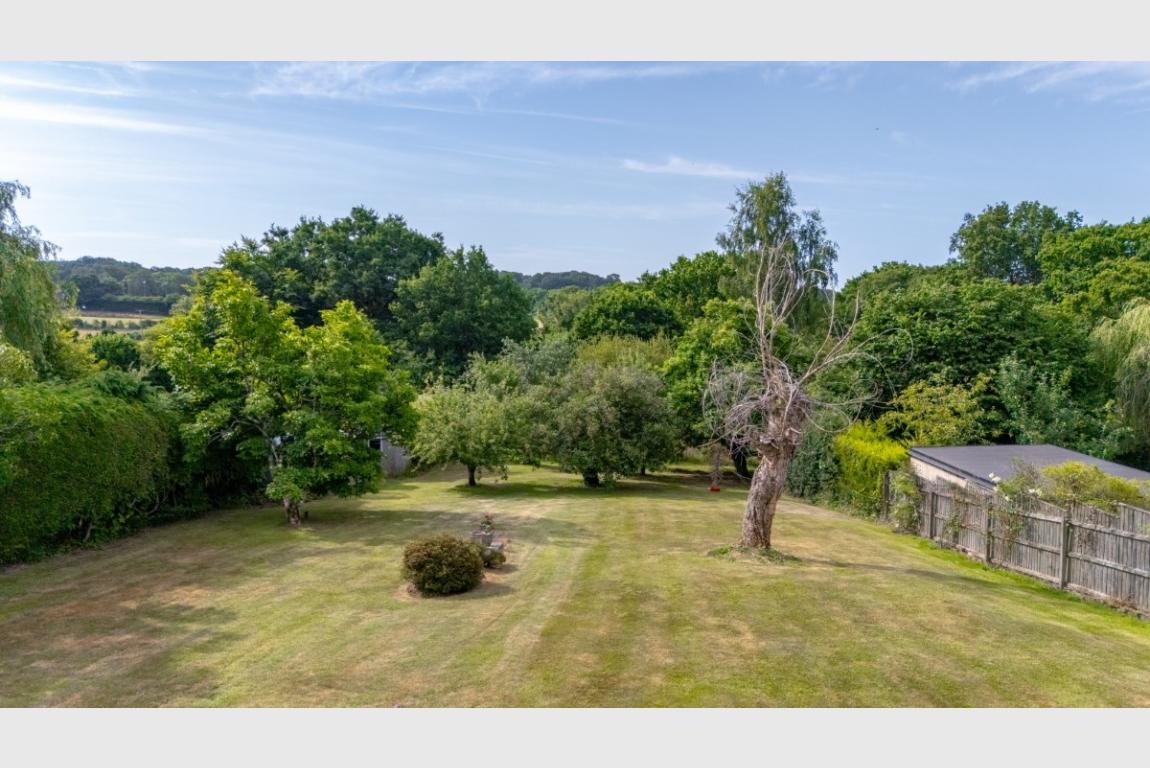 Image: 3 Furzehill Wimborne Dorset Furzehill