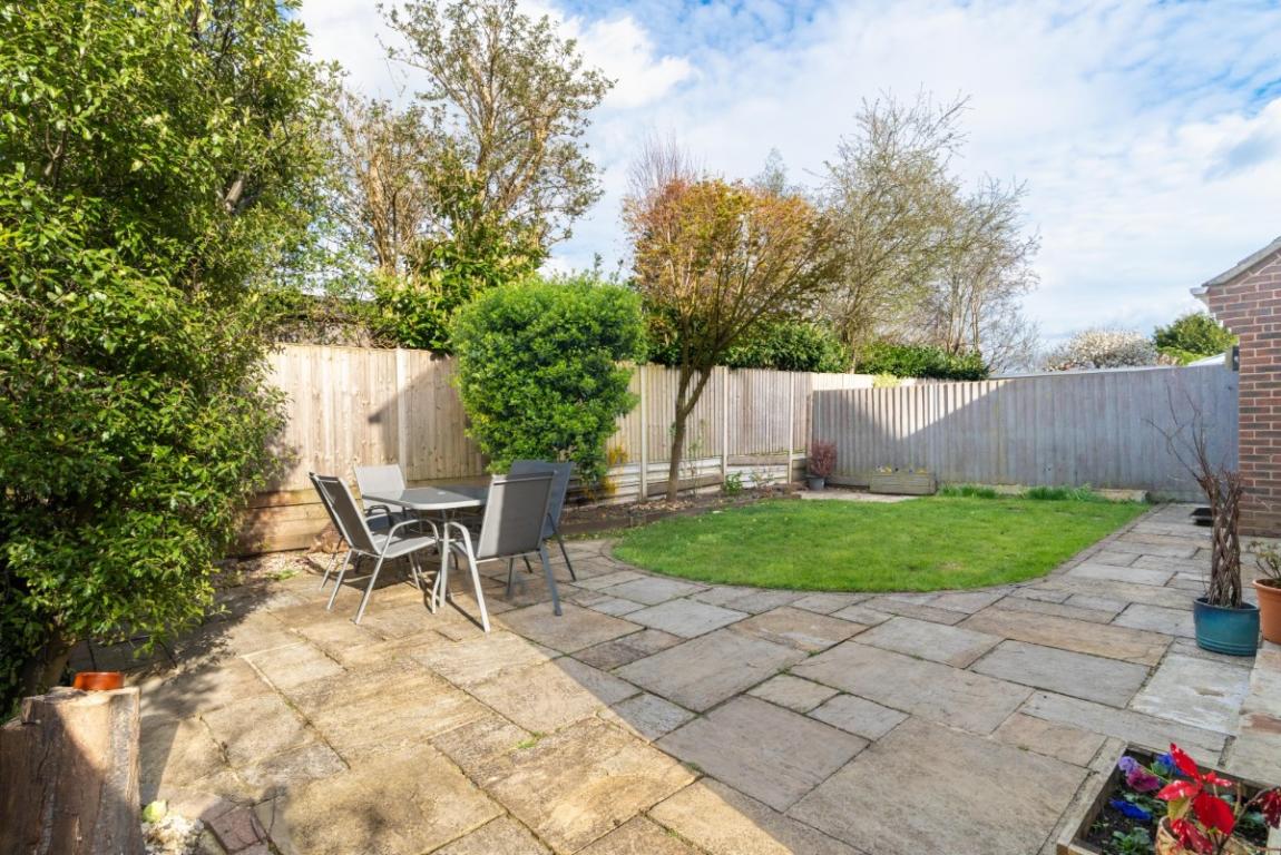 Image: 17 Railway Drive Wimborne Dorset Sturminster Marshall