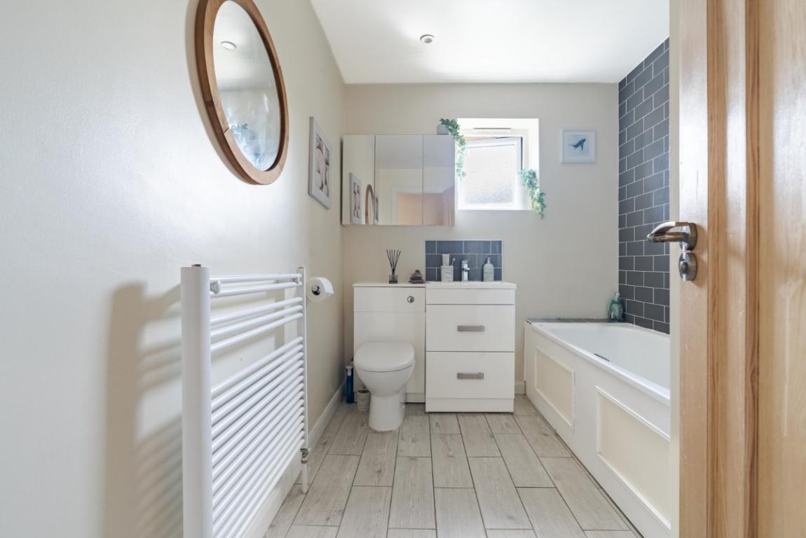 Image: 12 Bridle Way Wimborne Dorset Colehill