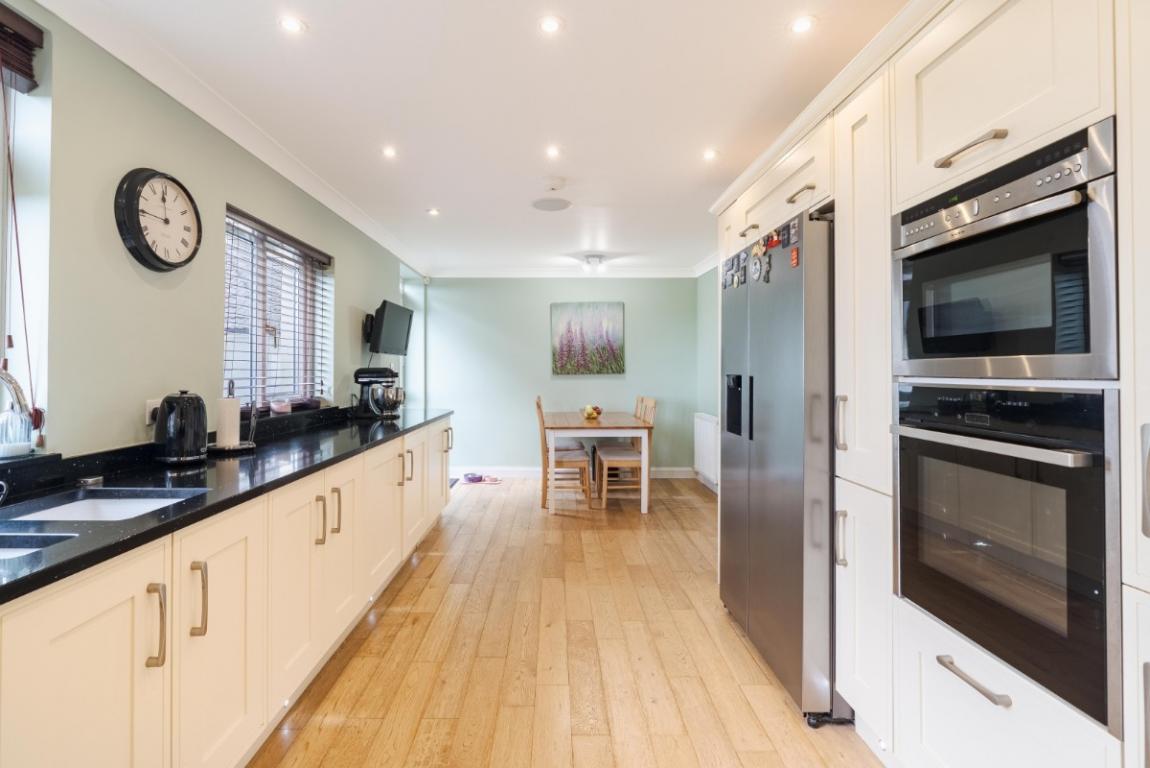 Image: 9 Blythe Road Wimborne Dorset Corfe Mullen